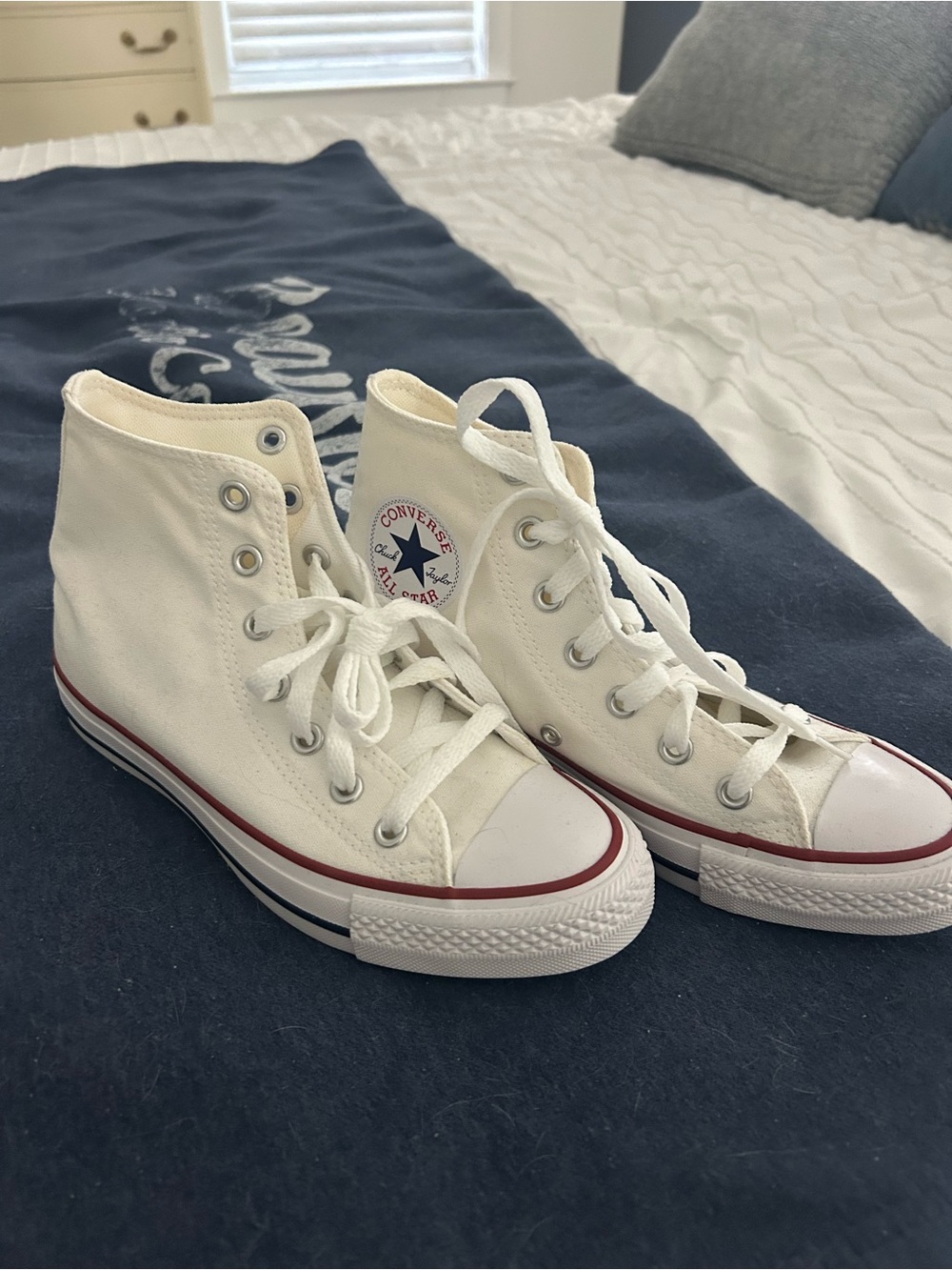 NEVER WORN Converse Chuck Taylor All Star High Tops